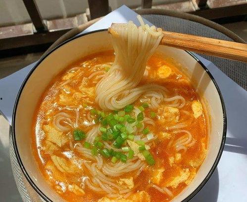 西红柿鸡蛋面视频,西红柿鸡蛋面制作教程